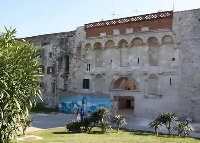Luxury Keko 4* Σπλιτ